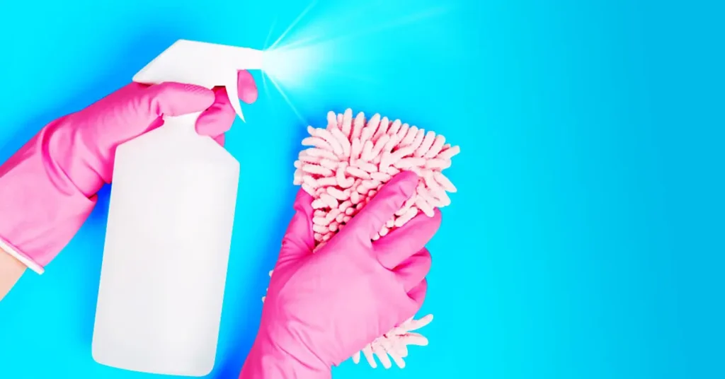 ¿Cómo limpiar y desinfectar el control remoto de la TV?