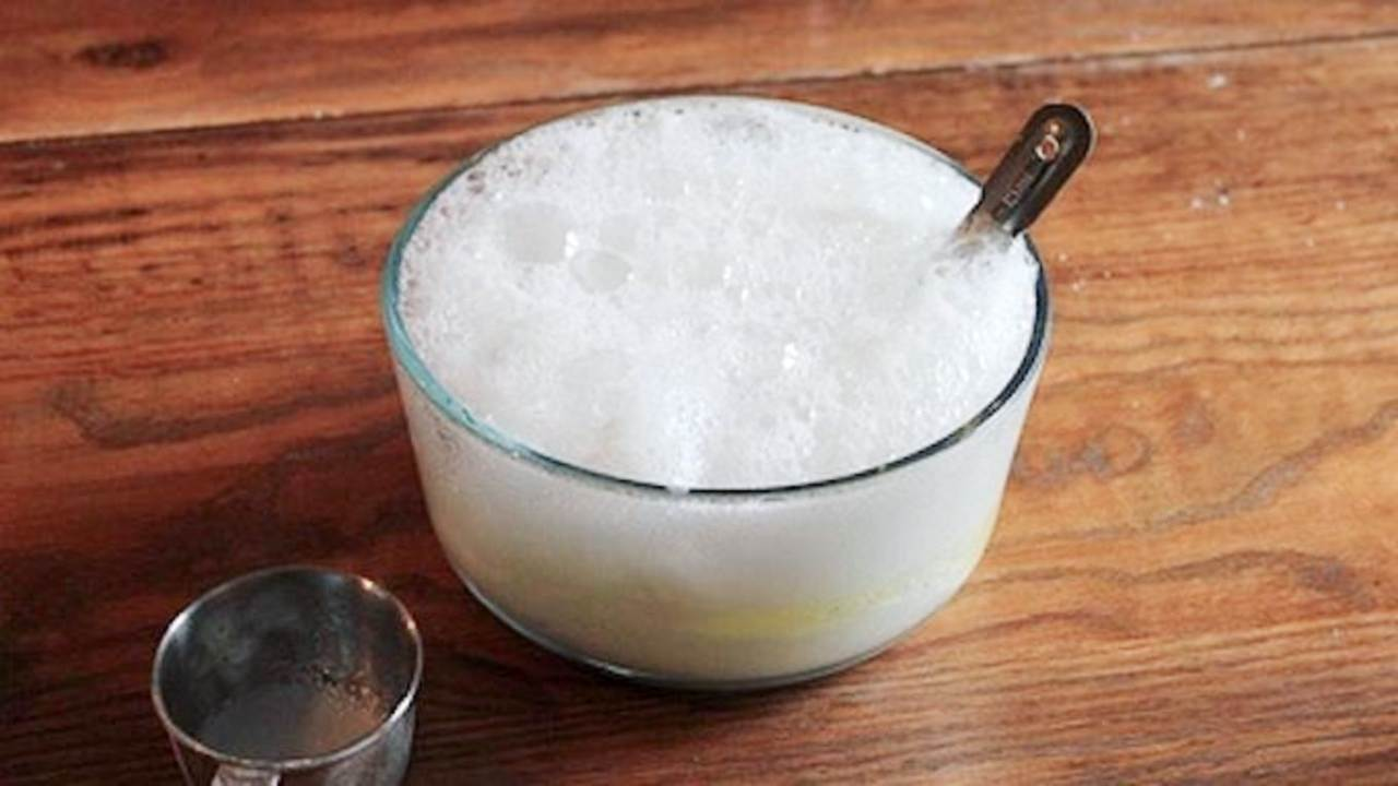 Juntas de baldosas sucias y ennegrecidas, aquí está el detergente para blanquearlas fácilmente