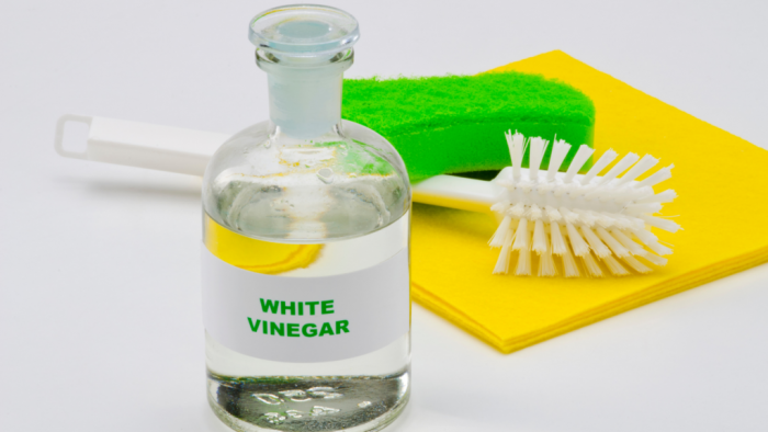 10 consejos de la abuela para limpiar la casa con vinagre, limón y bicarbonato de sodio
