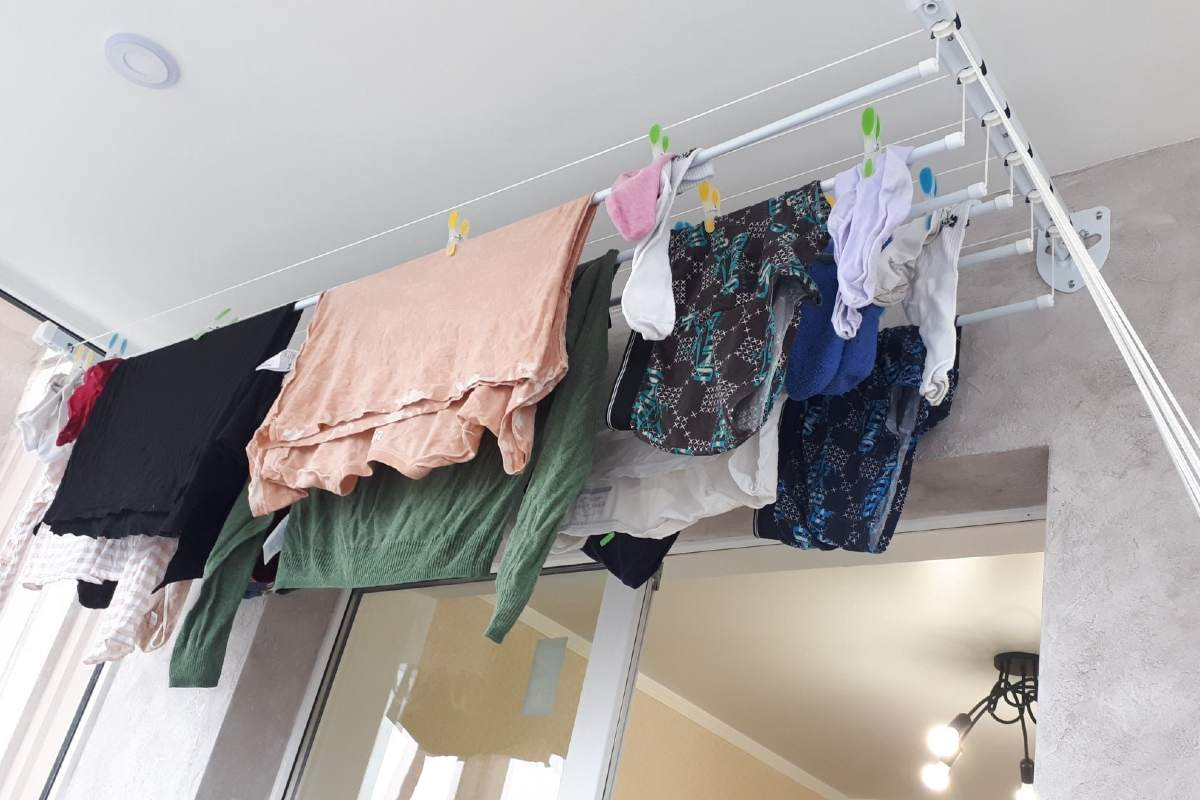Trucos para el otoño lluvioso: cómo secar la ropa rápidamente después de lavarla cuando el clima no lo permite
