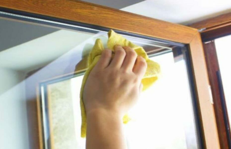 Cómo quitar las manchas de pintura del vidrio