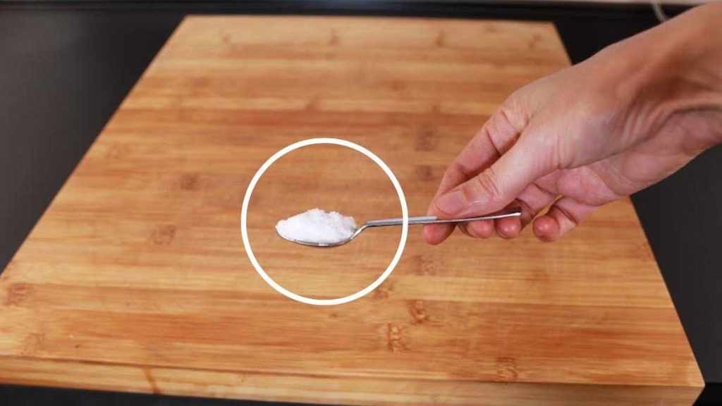 El mejor producto natural para desinfectar la tabla de madera