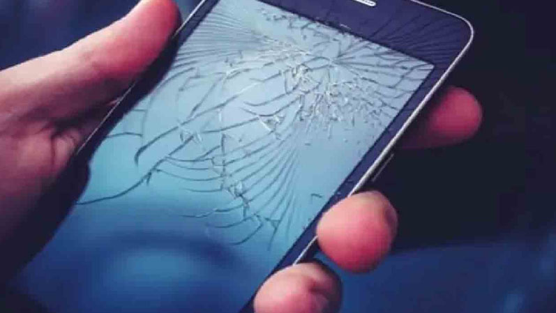 Reparar la pantalla rota de tu móvil solo toma 2 segundos