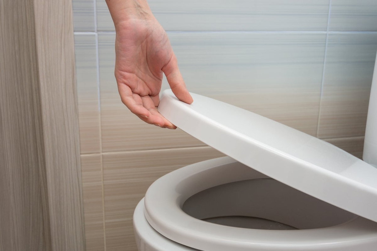 5 errores comunes de higiene que hacen desagradable la estancia en el baño