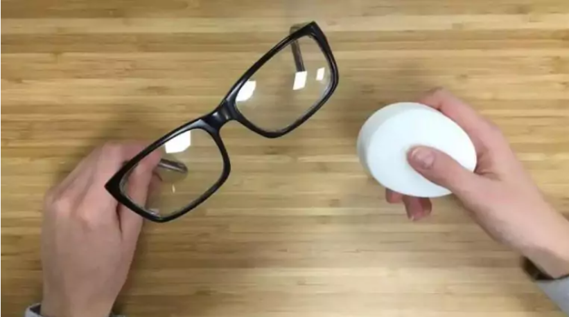 En otoño, engraso las lentes de mis gafas con jabón. 5 trucos rápidos y prácticos que harán tu vida mucho más fácil