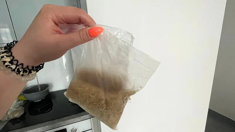 Debería evitar las bolsas de plástico. Su cuerpo se lo agradecerá si renuncia a ellas